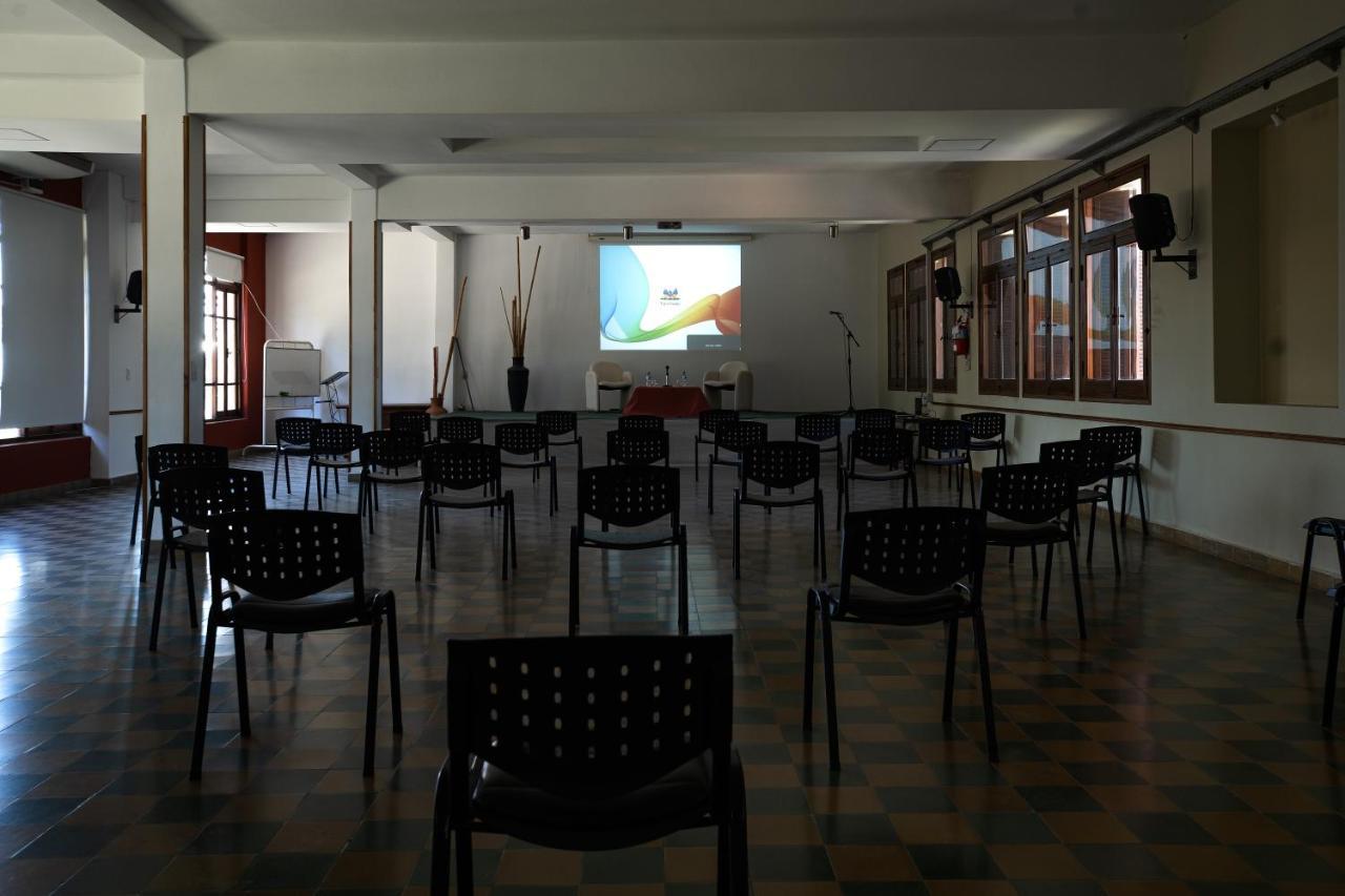Hotel Mariapolis Alta Gracia Exterior foto